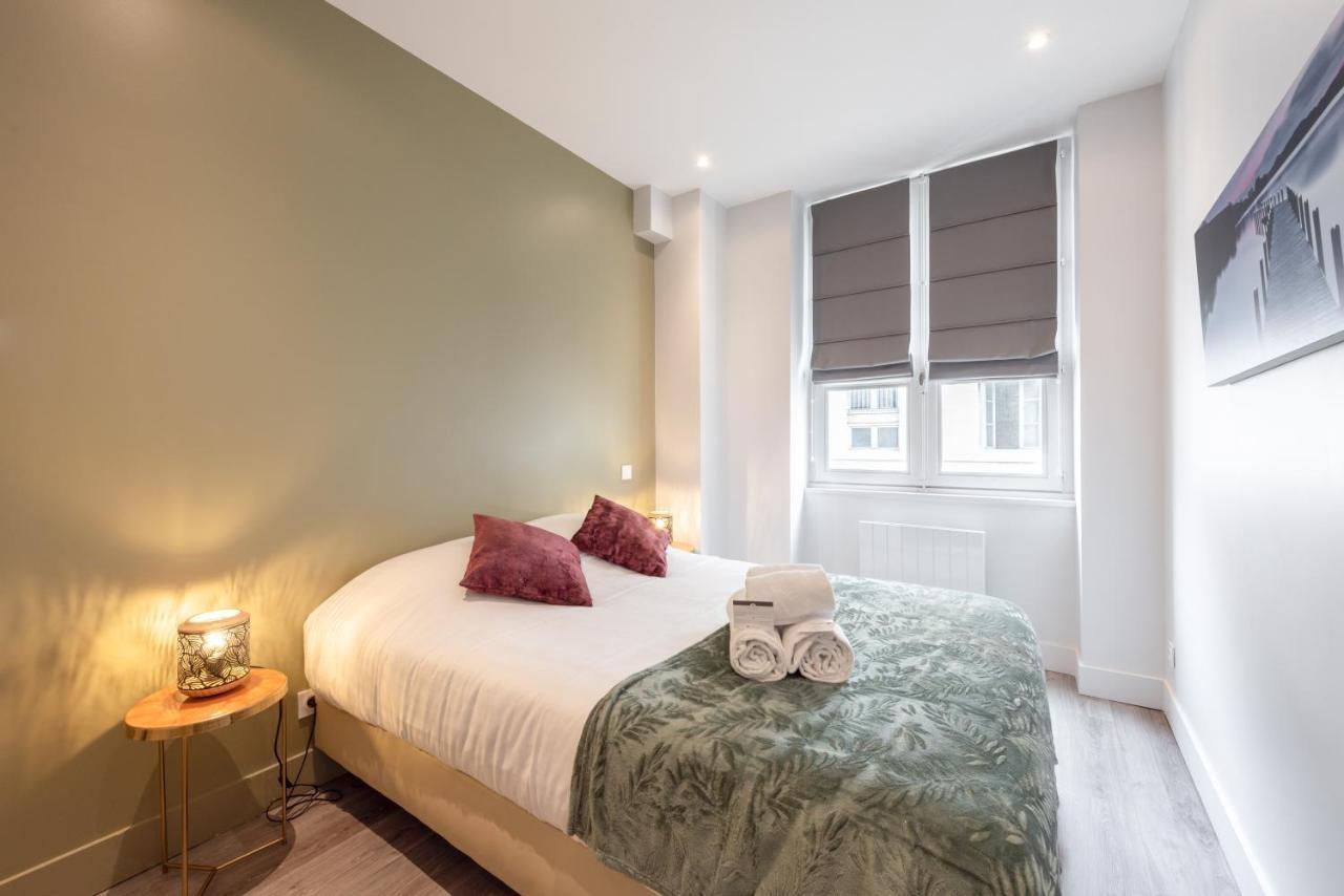 Le Pompadour - Magnifique T2 Place Bellecour 4Eme Etage Sans Ascenseur - 4Th Floor No Elevator Lyon Exterior foto